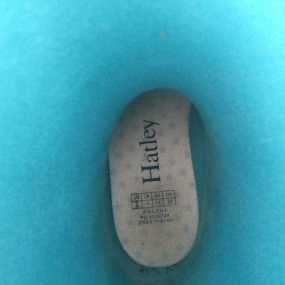 Hatley Girl's Fun Hearts Shiny Rain Boots Aqua and pink - Picture 9 of 9